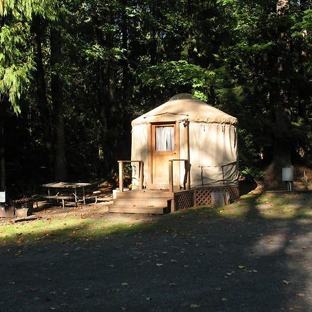 Mount Hood Village Yurt 1 ภายนอก รูปภาพ