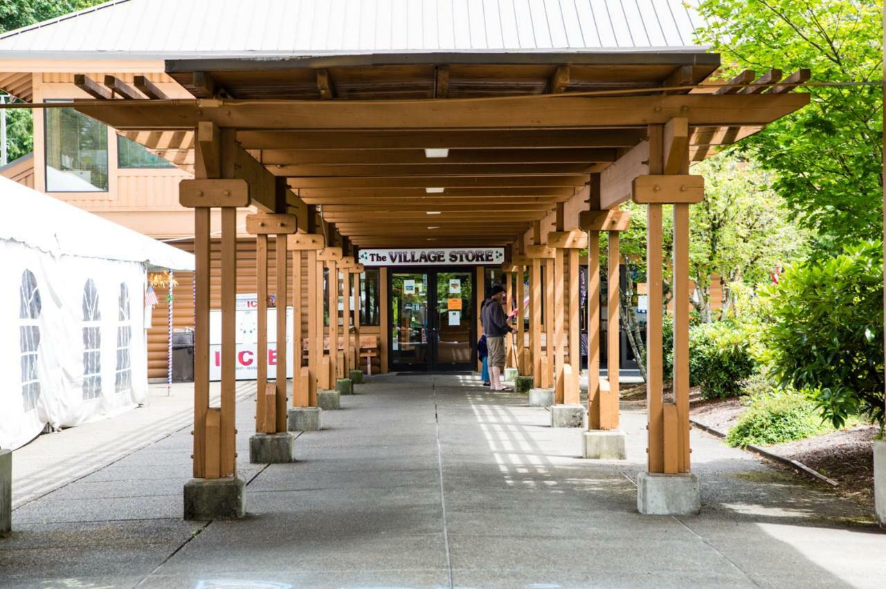 Mount Hood Village Yurt 1 ภายนอก รูปภาพ